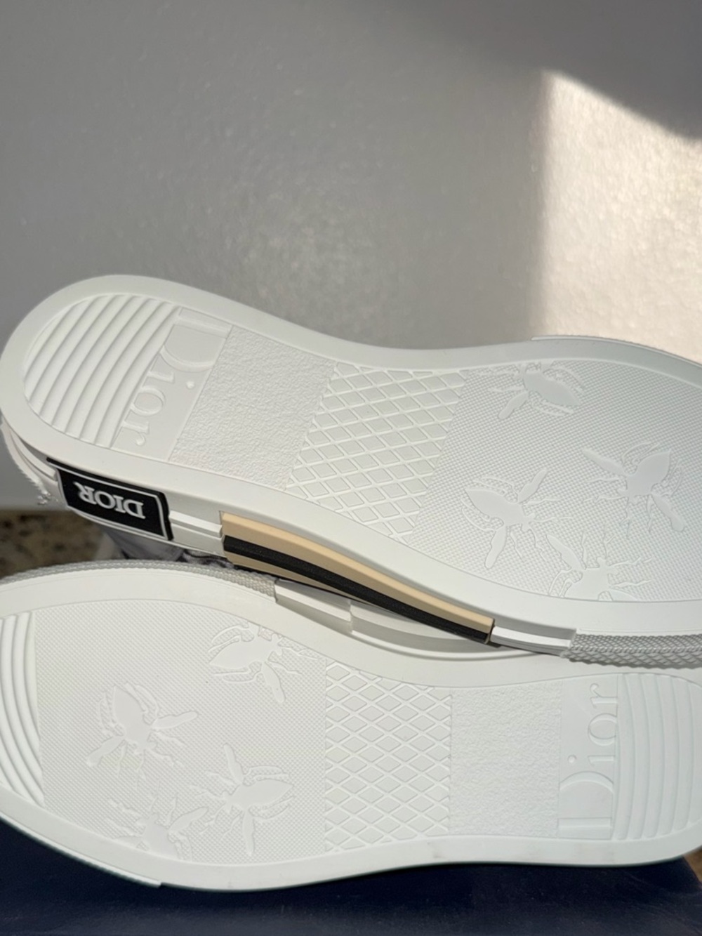 High-Top Sneaker in White/Grey - Picture 2 of 5